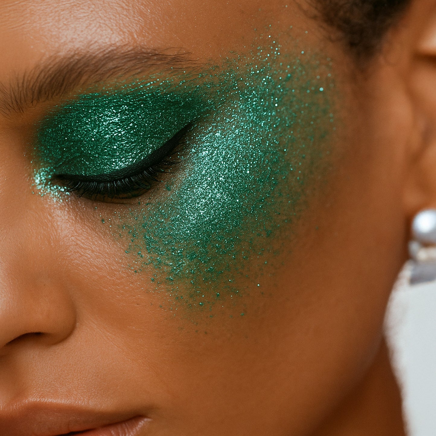 SUPPLI-X Glitter Dust - 24K — vegan glitter trends 2026