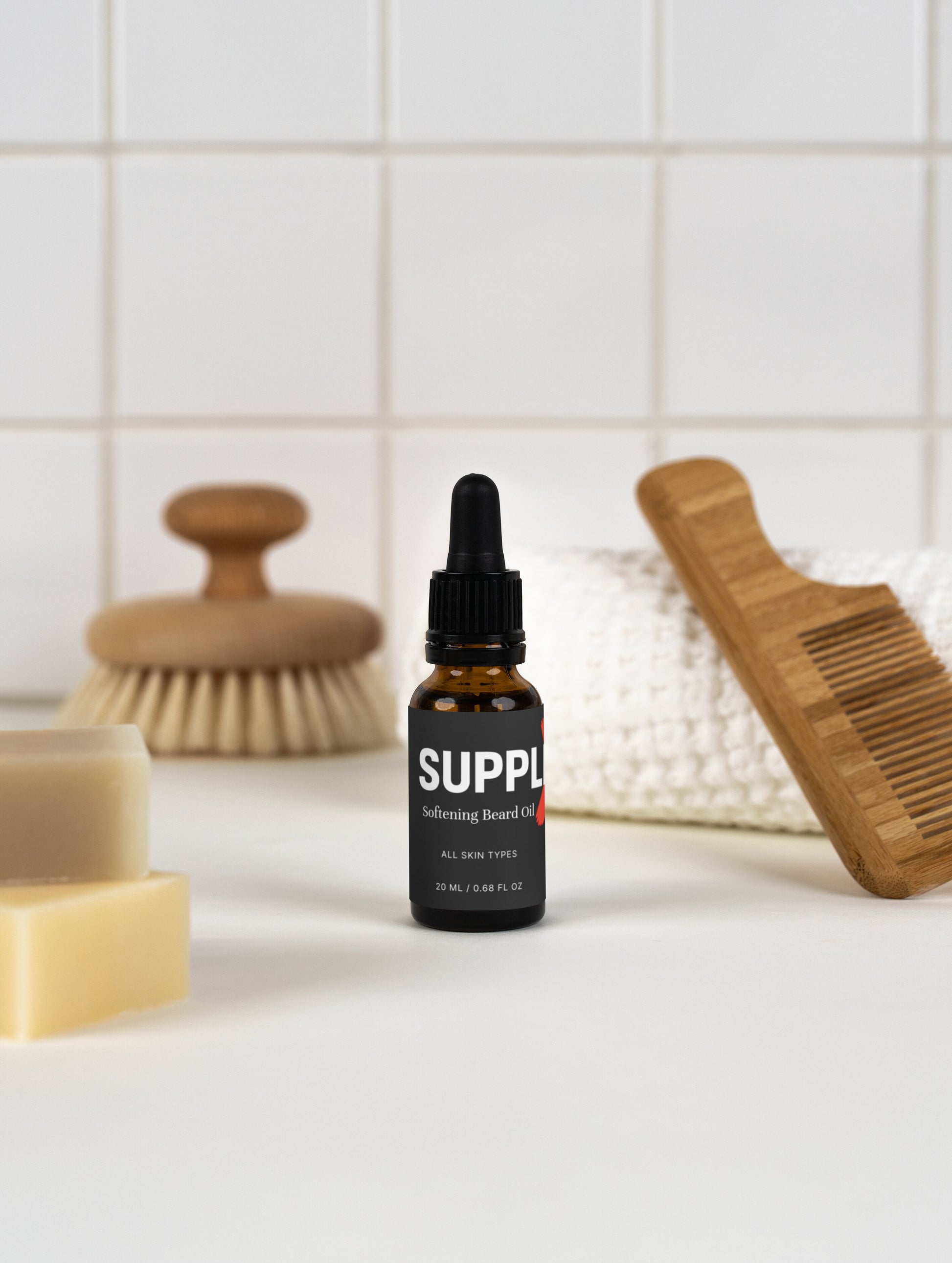 Fast-absorbing beard care oil with hemp seed oil and vitamin E